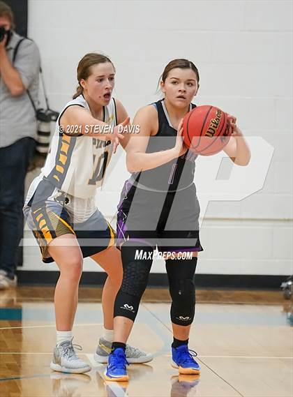 Thumbnail 3 in Red Rock vs. Pima (AIA 2A Final) photogallery.