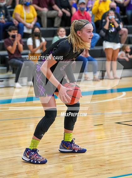 Thumbnail 2 in Red Rock vs. Pima (AIA 2A Final) photogallery.