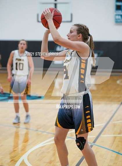 Thumbnail 1 in Red Rock vs. Pima (AIA 2A Final) photogallery.