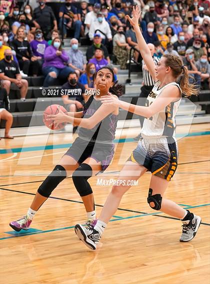 Thumbnail 2 in Red Rock vs. Pima (AIA 2A Final) photogallery.