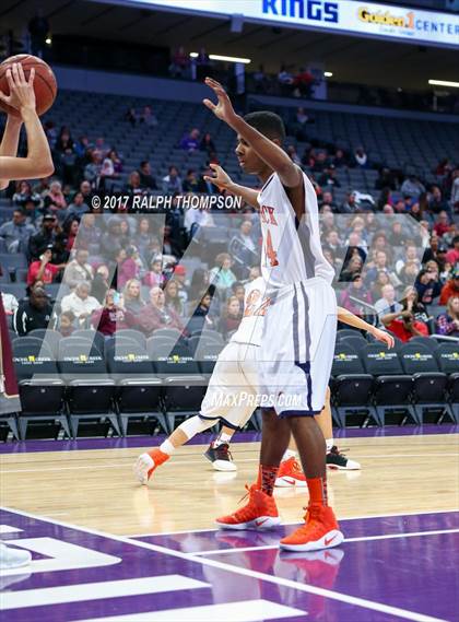 Thumbnail 3 in Cosumnes Oaks vs. Whitney (@ Golden 1 Center) photogallery.