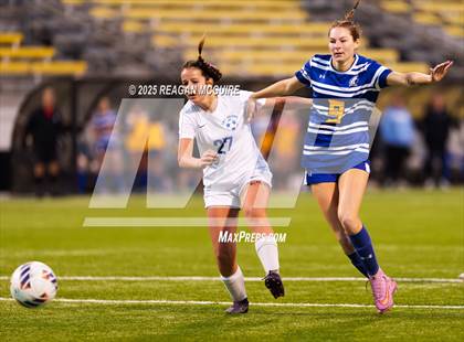 Thumbnail 2 in Chippewa vs Madeira (OHSAA Division V Final) photogallery.