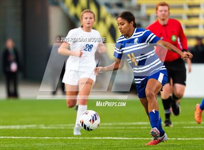 Thumbnail 2 in Chippewa vs Madeira (OHSAA Division V Final) photogallery.