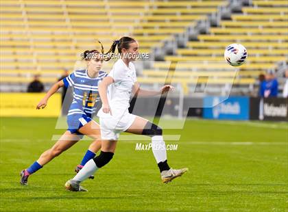 Thumbnail 3 in Chippewa vs Madeira (OHSAA Division V Final) photogallery.