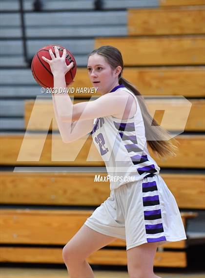 Thumbnail 3 in Silver Creek vs Arvada West photogallery.