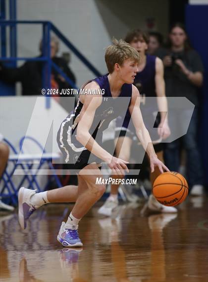 Thumbnail 3 in Centerpoint vs. Harmony Grove (AAA 3A-7 District Final) photogallery.