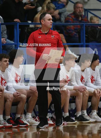 Thumbnail 2 in Centerpoint vs. Harmony Grove (AAA 3A-7 District Final) photogallery.