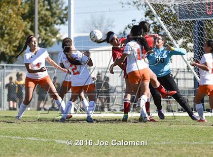 Thumbnail 3 in Lee [Robert E.] vs Burbank (SAISD Tournament) photogallery.