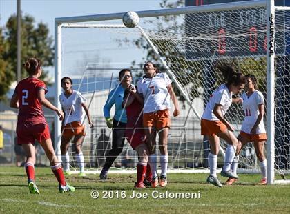 Thumbnail 2 in Lee [Robert E.] vs Burbank (SAISD Tournament) photogallery.