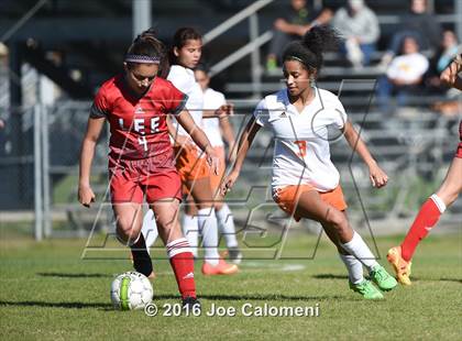Thumbnail 3 in Lee [Robert E.] vs Burbank (SAISD Tournament) photogallery.
