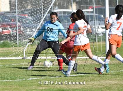 Thumbnail 2 in Lee [Robert E.] vs Burbank (SAISD Tournament) photogallery.