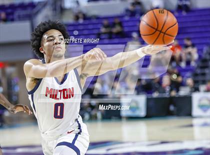 Thumbnail 3 in Milton vs Calvary Christian (City of Palms Classic) photogallery.
