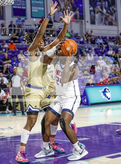 Thumbnail 2 in Milton vs Calvary Christian (City of Palms Classic) photogallery.