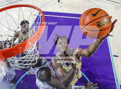 Thumbnail 3 in Milton vs Calvary Christian (City of Palms Classic) photogallery.