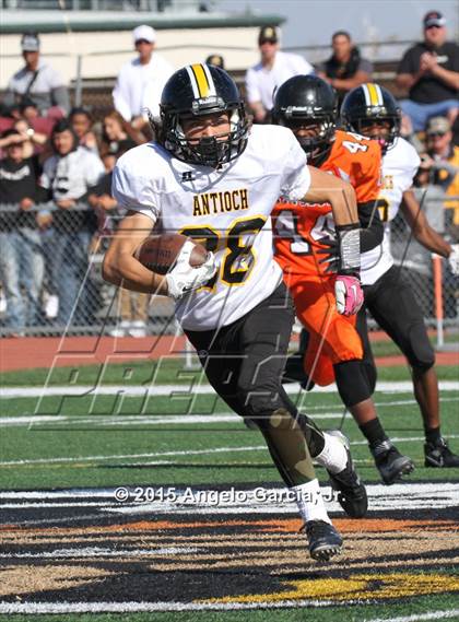 Thumbnail 3 in Antioch vs Pittsburg photogallery.