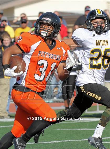 Thumbnail 3 in Antioch vs Pittsburg photogallery.