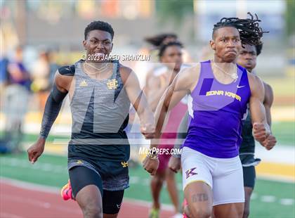 Thumbnail 1 in LHSAA Region 3-5A(Regional Track Meet) photogallery.