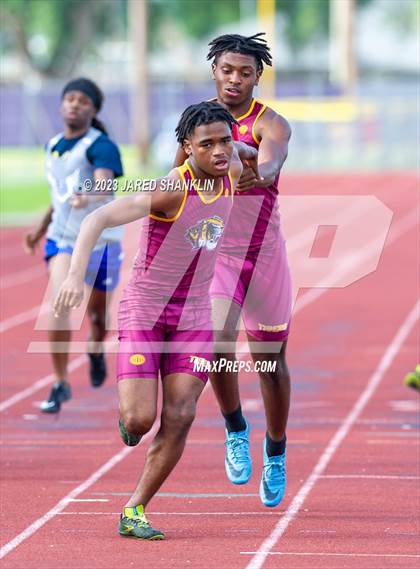 Thumbnail 2 in LHSAA Region 3-5A(Regional Track Meet) photogallery.
