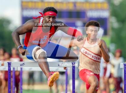 Thumbnail 1 in LHSAA Region 3-5A(Regional Track Meet) photogallery.