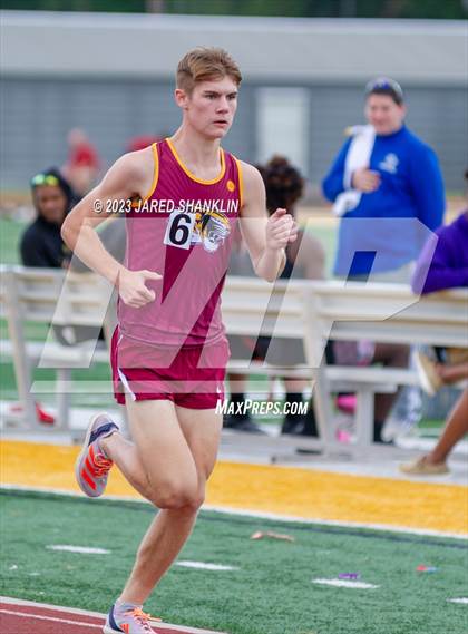 Thumbnail 1 in LHSAA Region 3-5A(Regional Track Meet) photogallery.