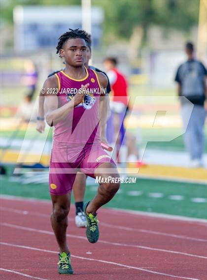 Thumbnail 2 in LHSAA Region 3-5A(Regional Track Meet) photogallery.