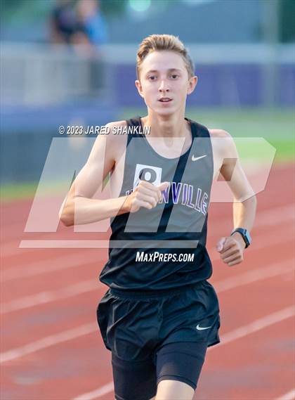 Thumbnail 1 in LHSAA Region 3-5A(Regional Track Meet) photogallery.