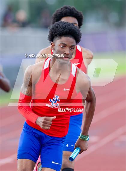 Thumbnail 2 in LHSAA Region 3-5A(Regional Track Meet) photogallery.
