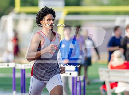 Thumbnail 1 in LHSAA Region 3-5A(Regional Track Meet) photogallery.
