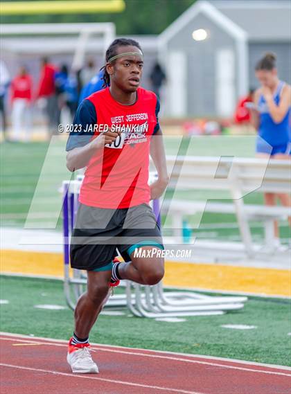 Thumbnail 1 in LHSAA Region 3-5A(Regional Track Meet) photogallery.
