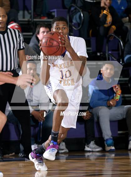 Thumbnail 2 in Burbank vs. Oakland Tech (St. Hope Elite Classic) photogallery.