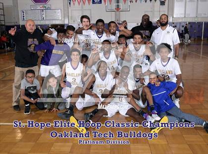 Thumbnail 1 in Burbank vs. Oakland Tech (St. Hope Elite Classic) photogallery.