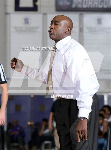 Thumbnail 1 in Burbank vs. Oakland Tech (St. Hope Elite Classic) photogallery.