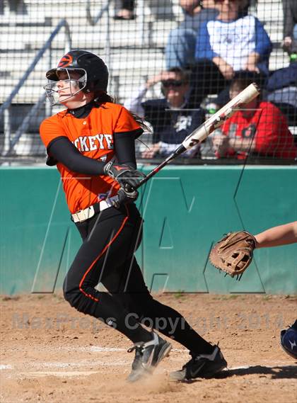 Thumbnail 2 in Gilmer vs. Beckville (Carthage TNT Tournament) photogallery.