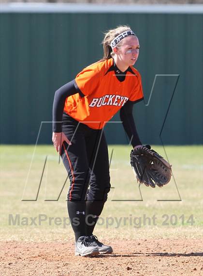 Thumbnail 1 in Gilmer vs. Beckville (Carthage TNT Tournament) photogallery.