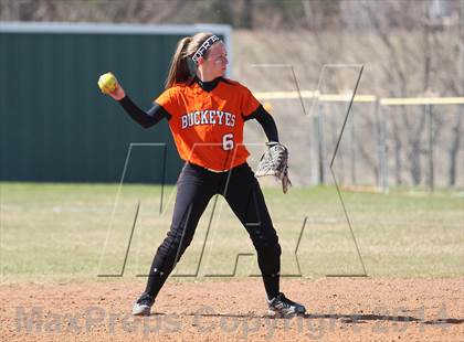 Thumbnail 2 in Gilmer vs. Beckville (Carthage TNT Tournament) photogallery.