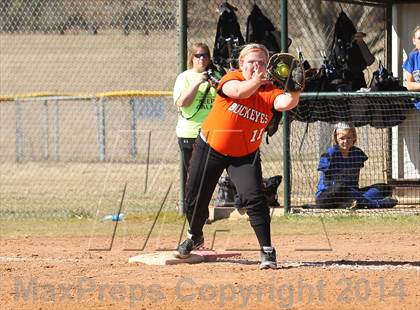 Thumbnail 2 in Gilmer vs. Beckville (Carthage TNT Tournament) photogallery.