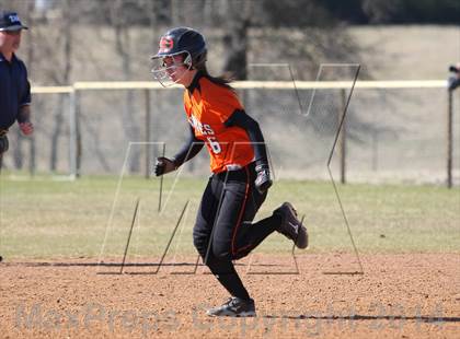 Thumbnail 1 in Gilmer vs. Beckville (Carthage TNT Tournament) photogallery.