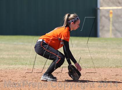 Thumbnail 1 in Gilmer vs. Beckville (Carthage TNT Tournament) photogallery.
