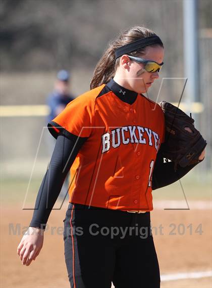 Thumbnail 2 in Gilmer vs. Beckville (Carthage TNT Tournament) photogallery.