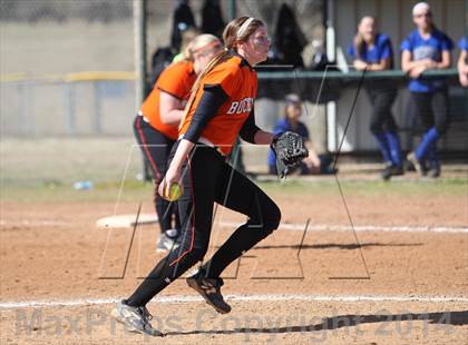 Thumbnail 2 in Gilmer vs. Beckville (Carthage TNT Tournament) photogallery.
