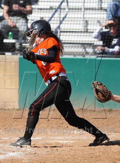 Thumbnail 2 in Gilmer vs. Beckville (Carthage TNT Tournament) photogallery.