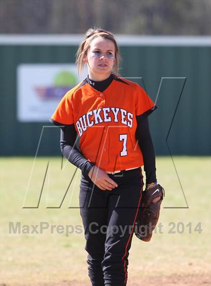 Thumbnail 1 in Gilmer vs. Beckville (Carthage TNT Tournament) photogallery.
