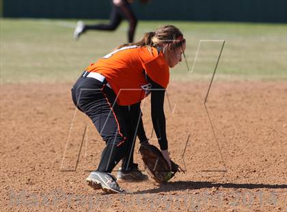 Thumbnail 2 in Gilmer vs. Beckville (Carthage TNT Tournament) photogallery.