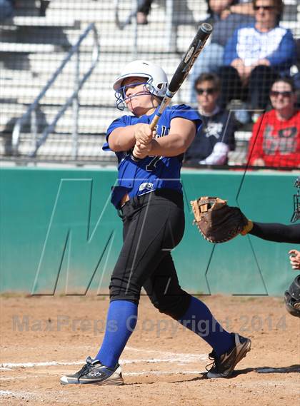 Thumbnail 2 in Gilmer vs. Beckville (Carthage TNT Tournament) photogallery.
