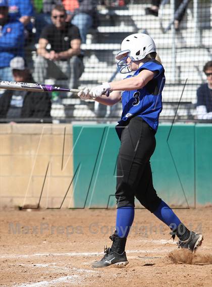 Thumbnail 2 in Gilmer vs. Beckville (Carthage TNT Tournament) photogallery.