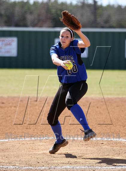 Thumbnail 1 in Gilmer vs. Beckville (Carthage TNT Tournament) photogallery.