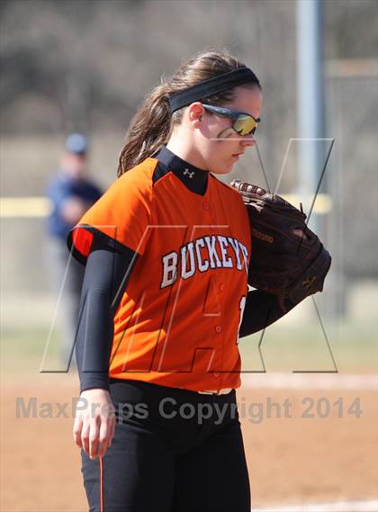 Thumbnail 3 in Gilmer vs. Beckville (Carthage TNT Tournament) photogallery.