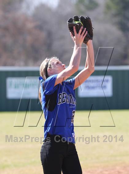 Thumbnail 2 in Gilmer vs. Beckville (Carthage TNT Tournament) photogallery.