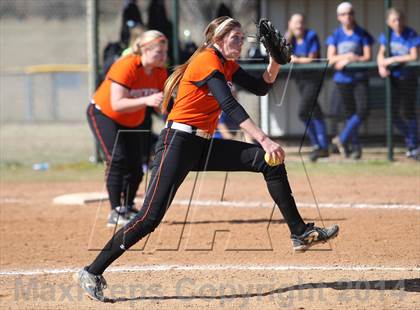 Thumbnail 3 in Gilmer vs. Beckville (Carthage TNT Tournament) photogallery.