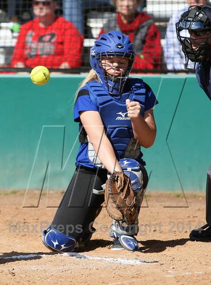 Thumbnail 3 in Gilmer vs. Beckville (Carthage TNT Tournament) photogallery.
